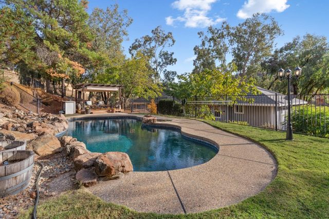 1601 Pheasant Ln, El Dorado Hills, CA 95762
