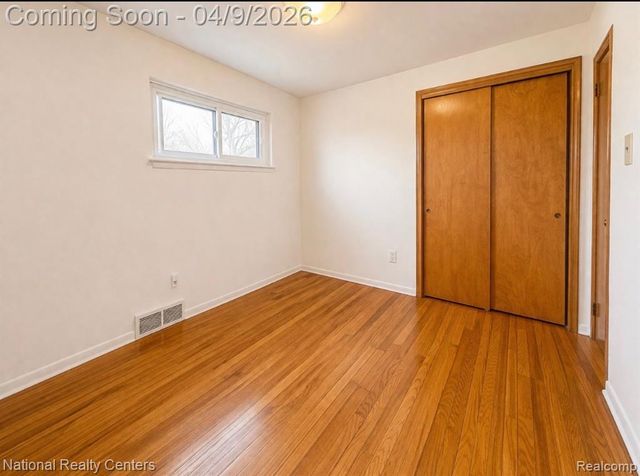 7010 Locklin Street, West Bloomfield, MI 48324