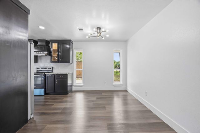 5446 Loch Lomond Drive, Houston, TX 77096