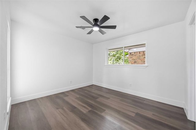 5446 Loch Lomond Drive, Houston, TX 77096