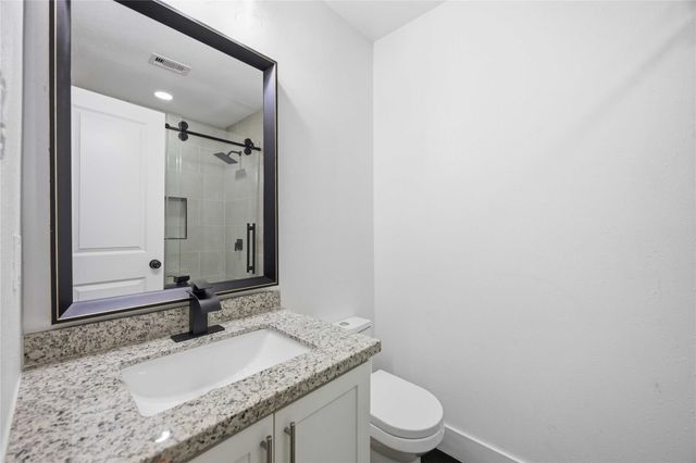 5446 Loch Lomond Drive, Houston, TX 77096