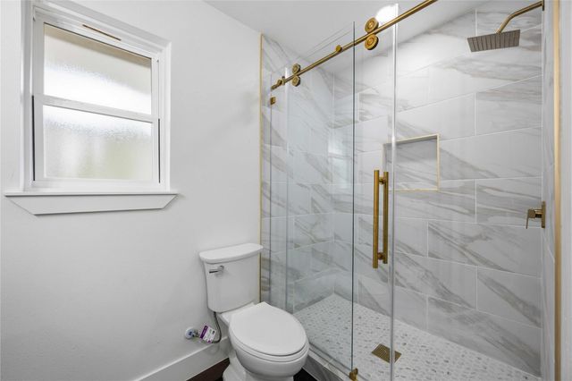 5446 Loch Lomond Drive, Houston, TX 77096