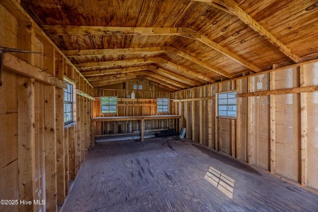 608 E Stanford Street, Beulaville, NC 28518