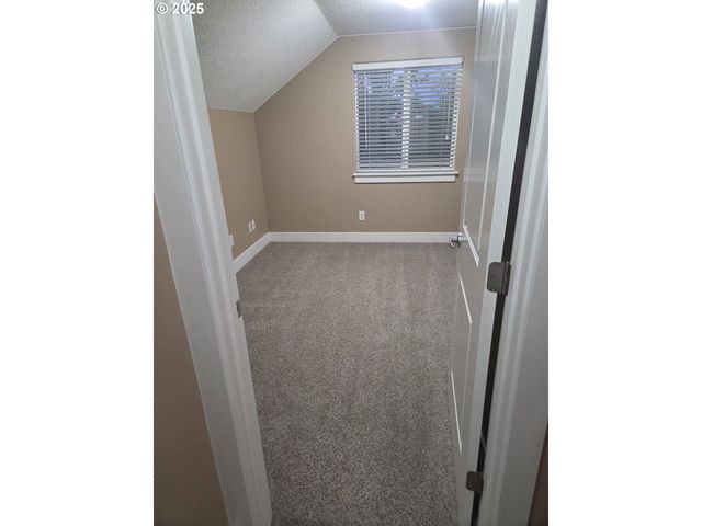 601 W 1ST St, Newberg, OR 97132