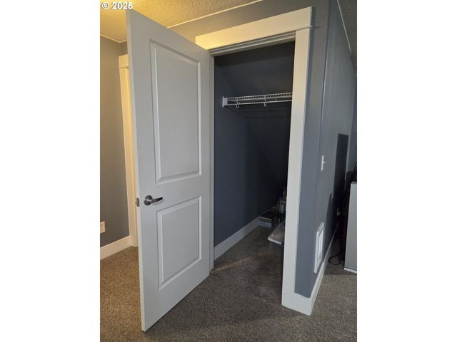 601 W 1ST St, Newberg, OR 97132