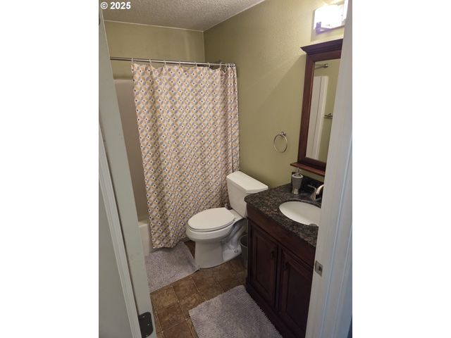 601 W 1ST St, Newberg, OR 97132