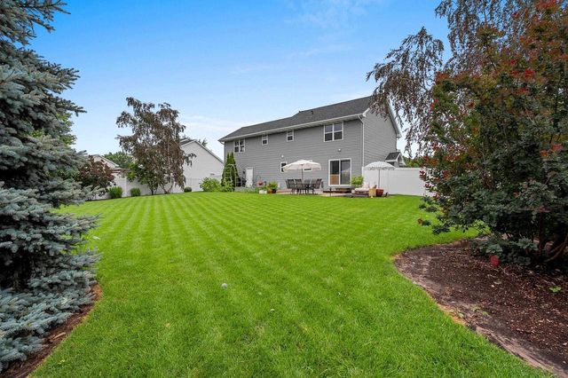 2088 W HIGGINS, De Pere, WI 54115