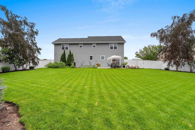 2088 W HIGGINS, De Pere, WI 54115