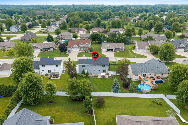 2088 W HIGGINS, De Pere, WI 54115