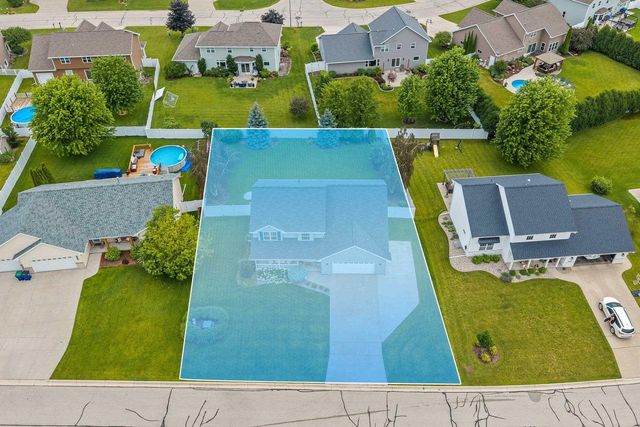 2088 W HIGGINS, De Pere, WI 54115