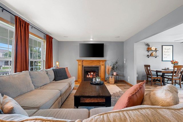 2088 W HIGGINS, De Pere, WI 54115