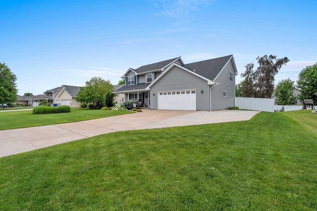 2088 W HIGGINS, De Pere, WI 54115