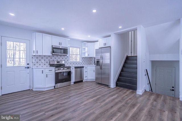 64 SHAWNEE TRL, Albrightsville, PA 18210