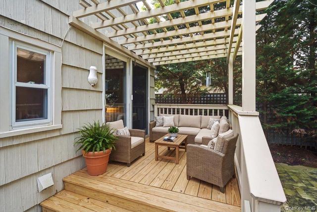 2154 Marion Avenue, Merrick, NY 11566