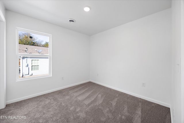 966 Anniversary Lane, Knoxville, TN 37914