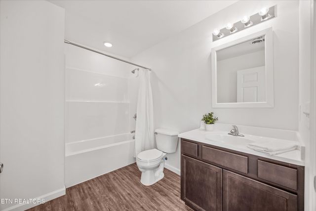 966 Anniversary Lane, Knoxville, TN 37914