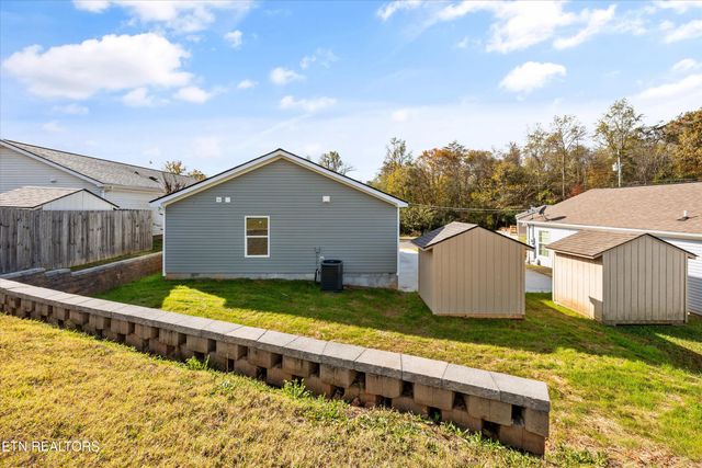 966 Anniversary Lane, Knoxville, TN 37914