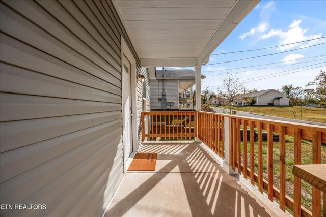 966 Anniversary Lane, Knoxville, TN 37914