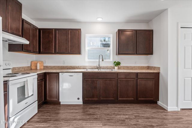 966 Anniversary Lane, Knoxville, TN 37914