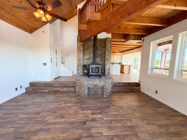 8384 Woodman Ln, Newcastle, CA 95658