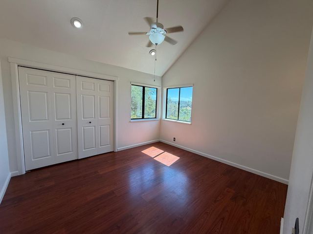 8384 Woodman Ln, Newcastle, CA 95658