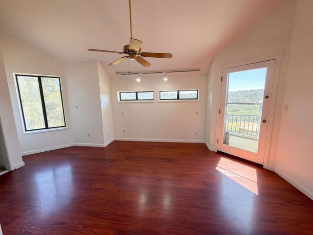 8384 Woodman Ln, Newcastle, CA 95658