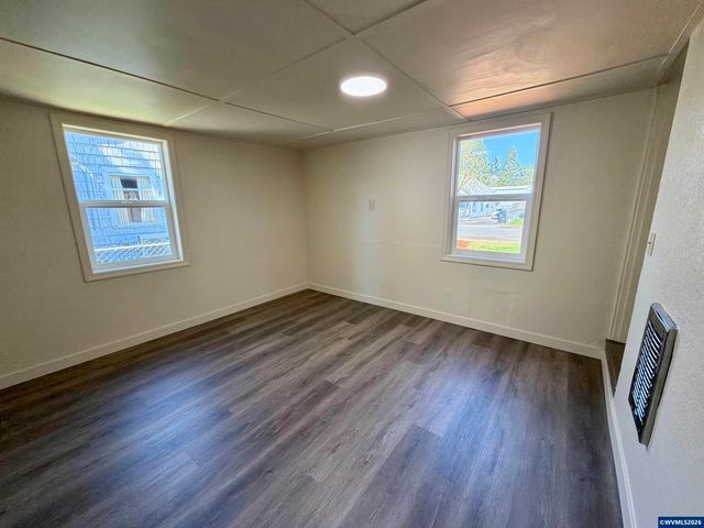 1396 Waller St SE, Salem, OR 97302