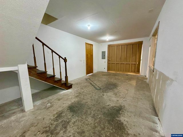 1396 Waller St SE, Salem, OR 97302