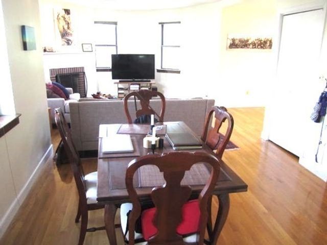 100 Riverway 5, Boston, MA 02215