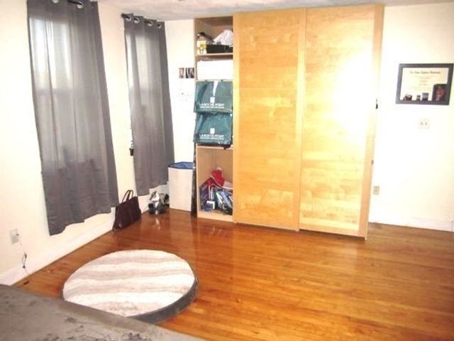 100 Riverway 5, Boston, MA 02215