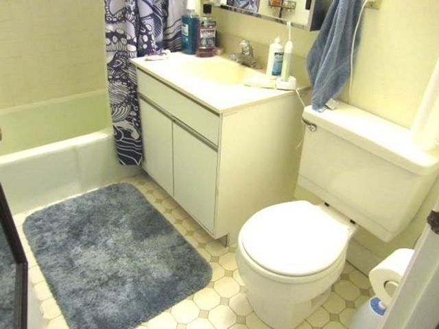 100 Riverway 5, Boston, MA 02215