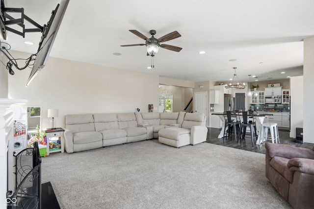 10769 Glenwyck Place, Noblesville, IN 46060