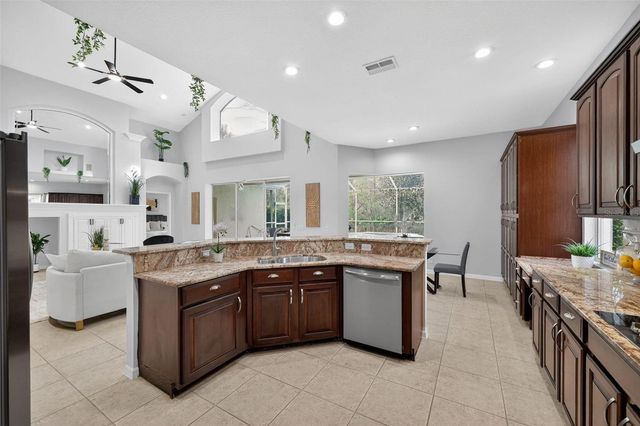 10207 DEERCLIFF DRIVE, Tampa, FL 33647