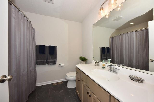 N66W25514 Beaver Creek LANE, Sussex, WI 53089