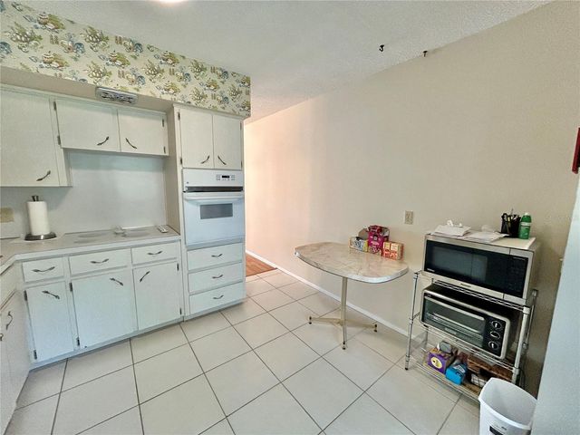 2256 PHILIPPINE DRIVE 42, Clearwater, FL 33763