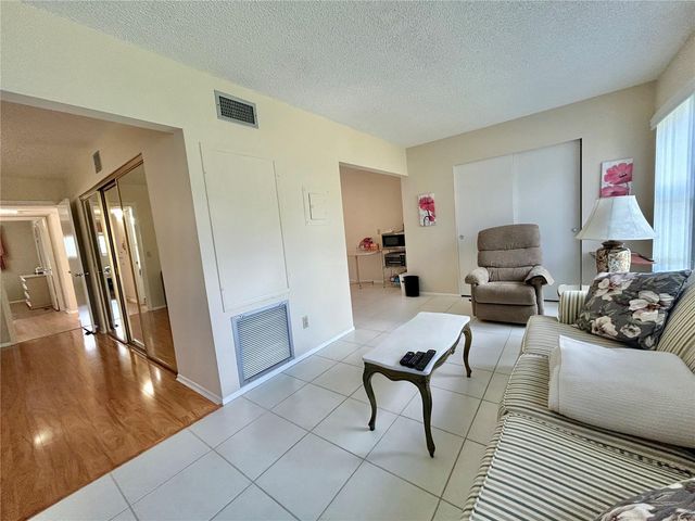 2256 PHILIPPINE DRIVE 42, Clearwater, FL 33763
