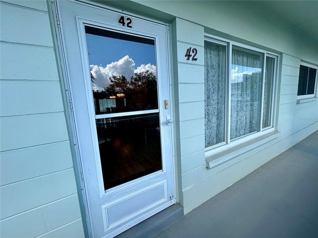 2256 PHILIPPINE DRIVE 42, Clearwater, FL 33763