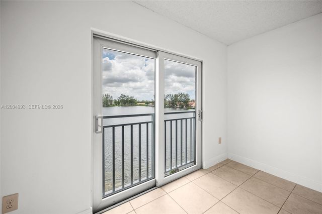 9915 W Okeechobee Rd 2-403, Hialeah Gardens, FL 33016