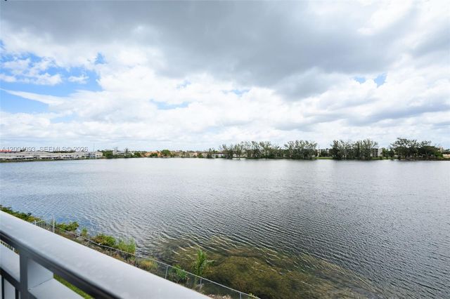 9915 W Okeechobee Rd 2-403, Hialeah Gardens, FL 33016