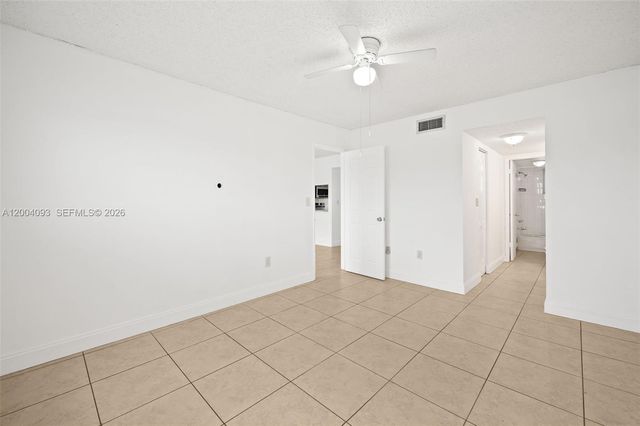 9915 W Okeechobee Rd 2-403, Hialeah Gardens, FL 33016