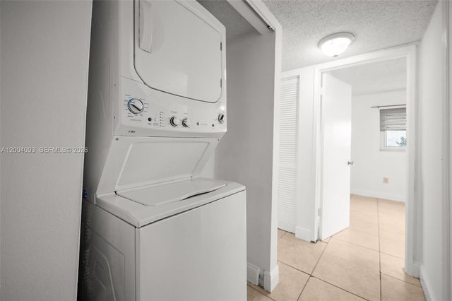 9915 W Okeechobee Rd 2-403, Hialeah Gardens, FL 33016