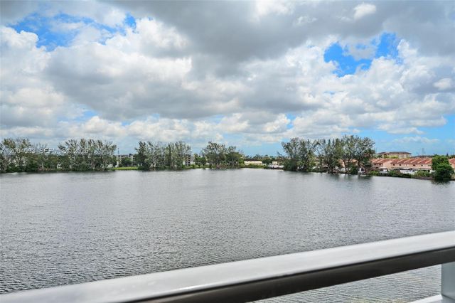 9915 W Okeechobee Rd 2-403, Hialeah Gardens, FL 33016