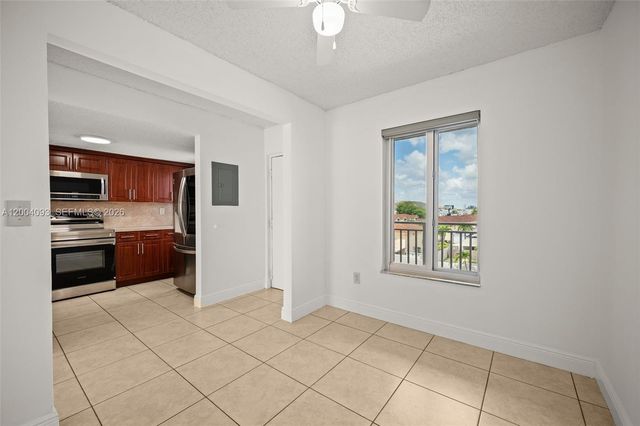 9915 W Okeechobee Rd 2-403, Hialeah Gardens, FL 33016