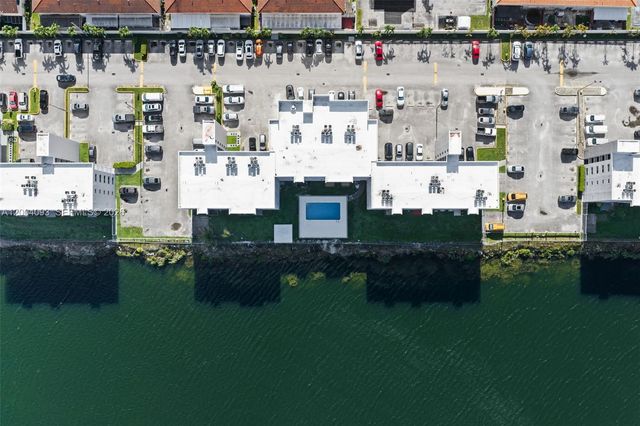 9915 W Okeechobee Rd 2-403, Hialeah Gardens, FL 33016