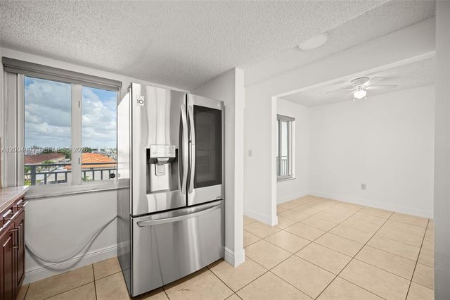 9915 W Okeechobee Rd 2-403, Hialeah Gardens, FL 33016