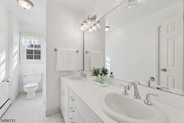 34 Ascot Way, Summit City, NJ 07901