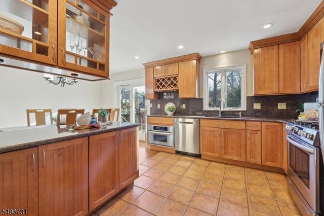 34 Ascot Way, Summit City, NJ 07901