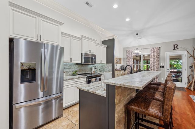 8879 Mckenzie Farm Drive, Ooltewah, TN 37363