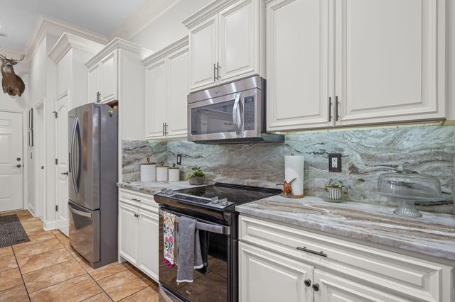 8879 Mckenzie Farm Drive, Ooltewah, TN 37363