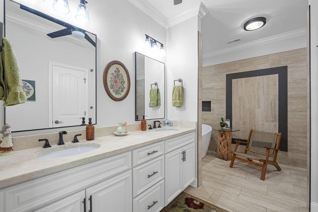 8879 Mckenzie Farm Drive, Ooltewah, TN 37363